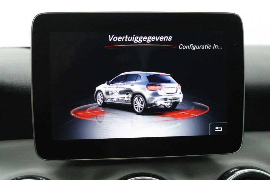 Mercedes-Benz GLA 250 4Matic Premium Plus (PANORAMADAK, STOELVERWARMING, ACHTERUITRIJCAMERA, CRUISE CONTROL)
