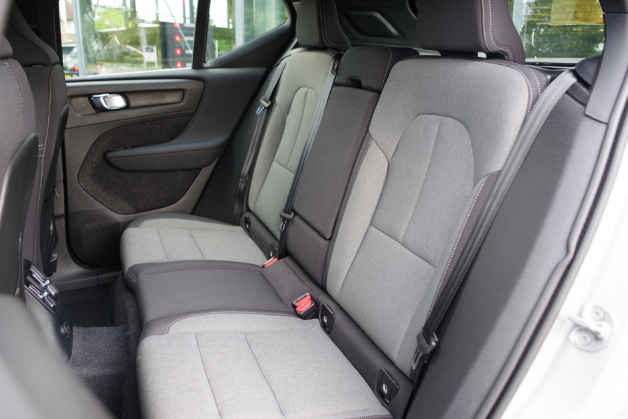 Volvo XC40 1.5 T4 211 PK Plug-in hybrid Core Bright, Camera, LED, Cruise Control