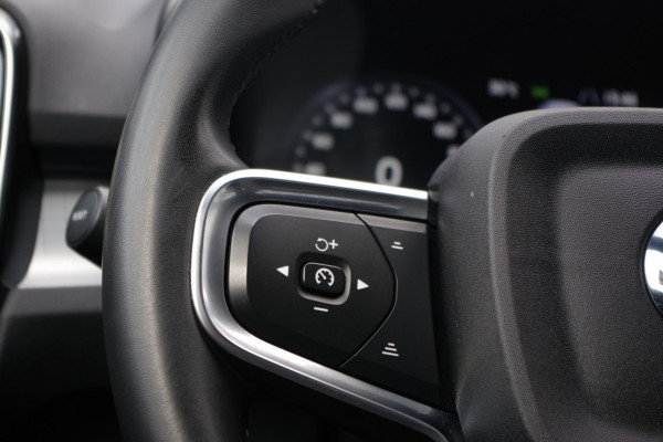 Volvo XC40 1.5 T4 211 PK Plug-in hybrid Core Bright, Camera, LED, Cruise Control