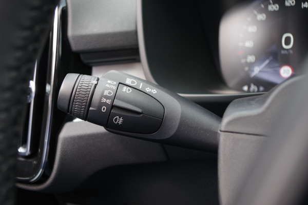 Volvo XC40 1.5 T4 211 PK Plug-in hybrid Core Bright, Camera, LED, Cruise Control