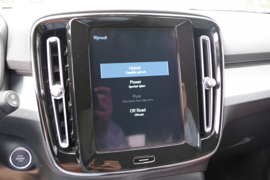 Volvo XC40 1.5 T4 211 PK Plug-in hybrid Core Bright, Camera, LED, Cruise Control