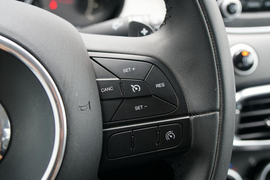 Fiat 500X Cross 1.4 Turbo MultiAir CrossPlus + BI-XENON | TREKHAAK | KEYLESS | NAVI