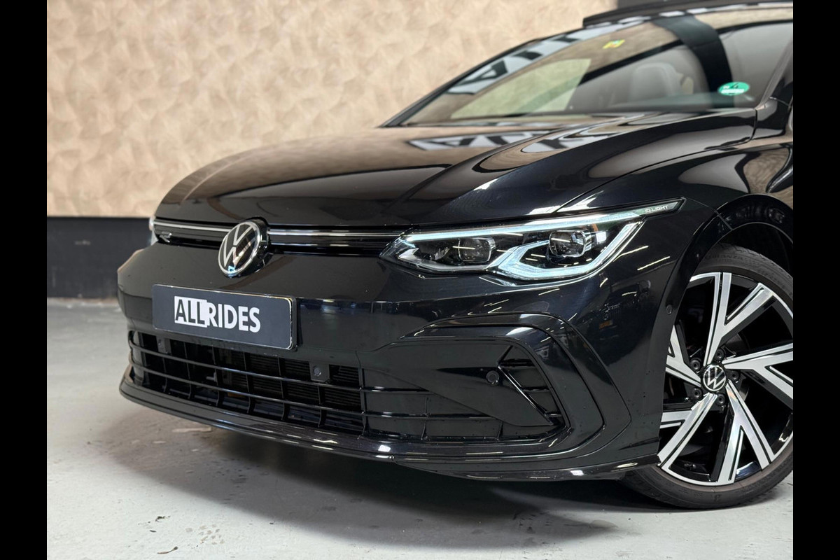 Volkswagen Golf 1.5 eTSI R-Line Business | pano | Keyless | sfeerverlichting | camera | Trekhaak | DAB |