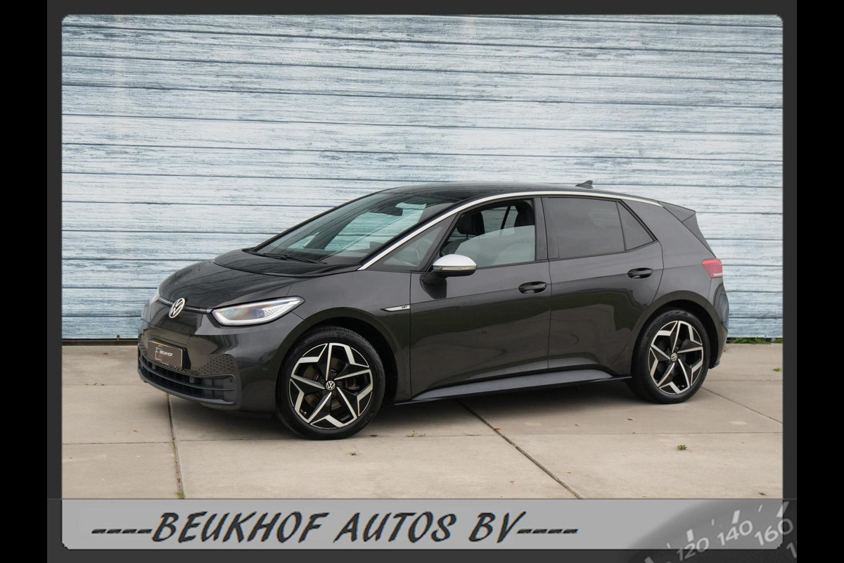 Volkswagen ID.3 First Plus 58 kWh Carplay Navi Camera Soh92% Volkswagen ID.3 First Plus 58 kWh Carplay Navi Camera Soh92%