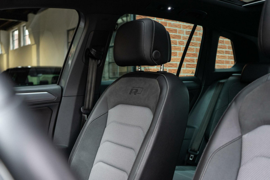 Volkswagen Tiguan 2.0 TSI 4Motion R-Line Pano / Trekhaak / 360
