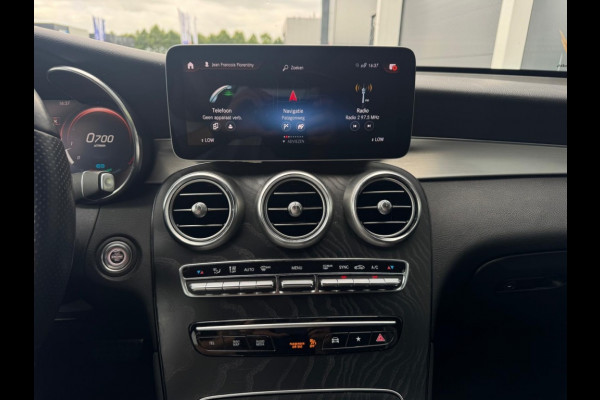 Mercedes-Benz GLC Coupé 200 Bus. Solut. AMG NAVI CAMERA PDC CLIMATE CR CONTROL