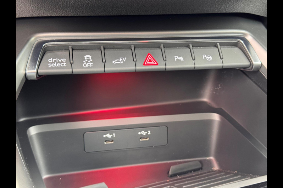 Audi A3 Sportback 45 TFSI e S edition Competition Pano/B&O/Memory