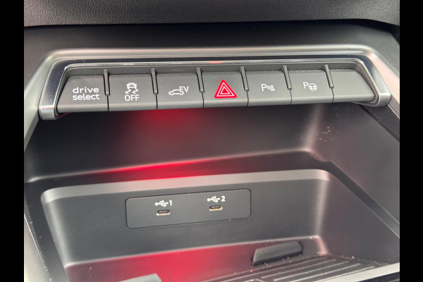 Audi A3 Sportback 45 TFSI e S edition Competition Pano/B&O/Memory