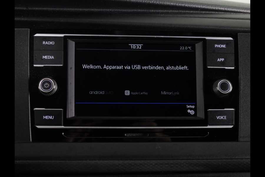 Volkswagen Transporter 2.0 TDI L2H1 28 Economy Business 110 pk | Navigatie via App | Trekhaak | Parkeersensoren achter | Cruise control | Apple Carplay/Android Auto |