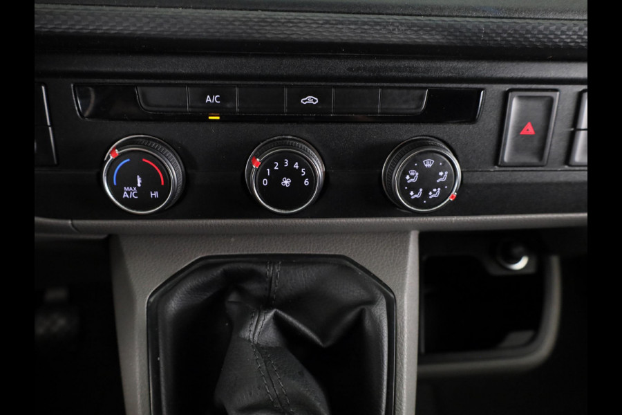 Volkswagen Transporter 2.0 TDI L2H1 28 Economy Business 110 pk | Navigatie via App | Trekhaak | Parkeersensoren achter | Cruise control | Apple Carplay/Android Auto |
