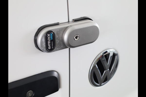 Volkswagen Transporter 2.0 TDI L2H1 28 Economy Business 110 pk | Navigatie via App | Trekhaak | Parkeersensoren achter | Cruise control | Apple Carplay/Android Auto |