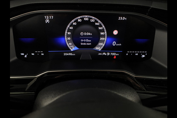 Volkswagen Polo 1.0 TSI R-Line 95 pk | Verlengde garantie | Navigatie via App | Parkeersensoren | Adaptieve cruise control | LED koplampen | R-Line |