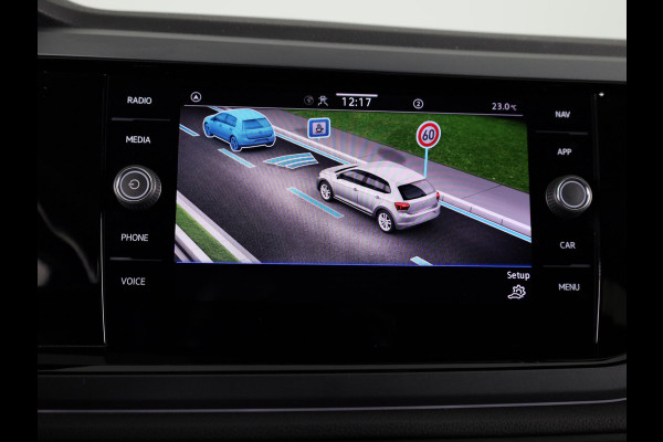 Volkswagen Polo 1.0 TSI R-Line 95 pk | Verlengde garantie | Navigatie via App | Parkeersensoren | Adaptieve cruise control | LED koplampen | R-Line |