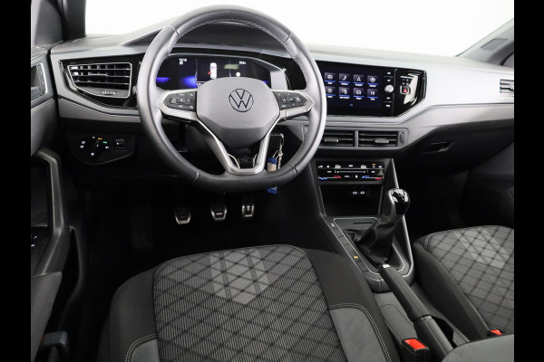 Volkswagen Polo 1.0 TSI R-Line 95 pk | Verlengde garantie | Navigatie via App | Parkeersensoren | Adaptieve cruise control | LED koplampen | R-Line |