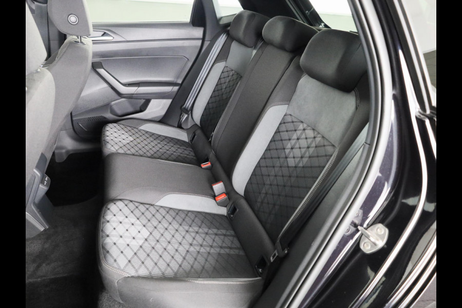 Volkswagen Polo 1.0 TSI R-Line 95 pk | Verlengde garantie | Navigatie via App | Parkeersensoren | Adaptieve cruise control | LED koplampen | R-Line |