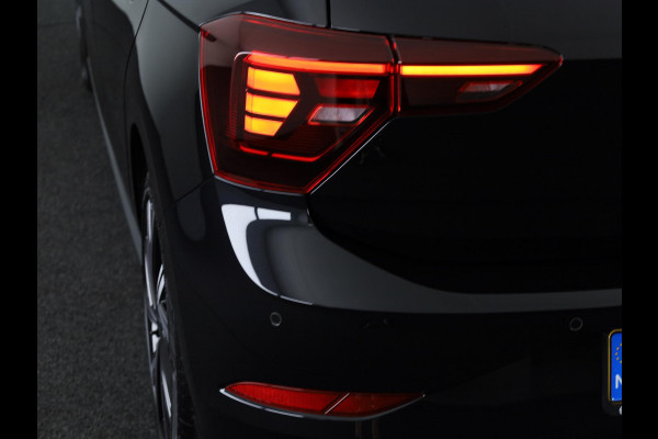 Volkswagen Polo 1.0 TSI R-Line 95 pk | Verlengde garantie | Navigatie via App | Parkeersensoren | Adaptieve cruise control | LED koplampen | R-Line |