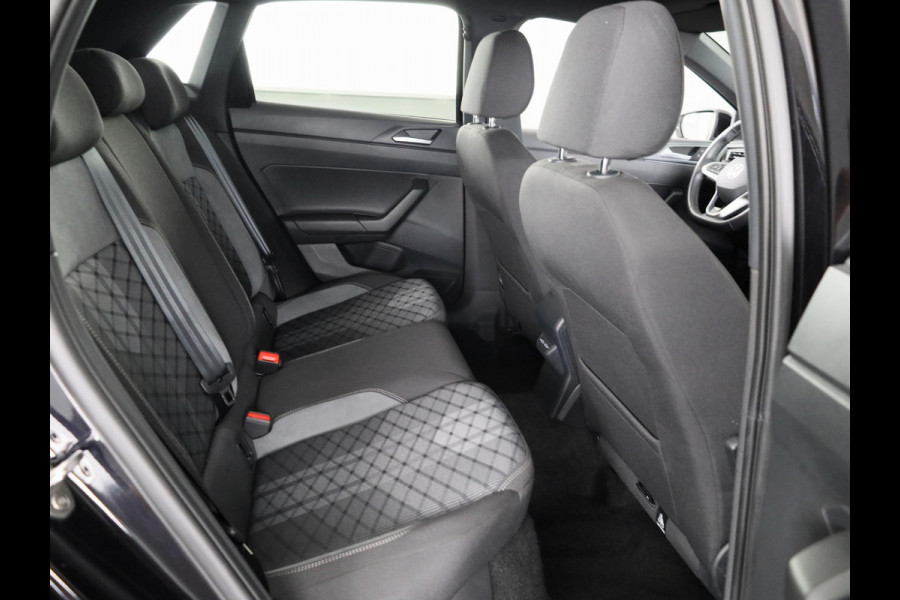 Volkswagen Polo 1.0 TSI R-Line 95 pk | Verlengde garantie | Navigatie via App | Parkeersensoren | Adaptieve cruise control | LED koplampen | R-Line |