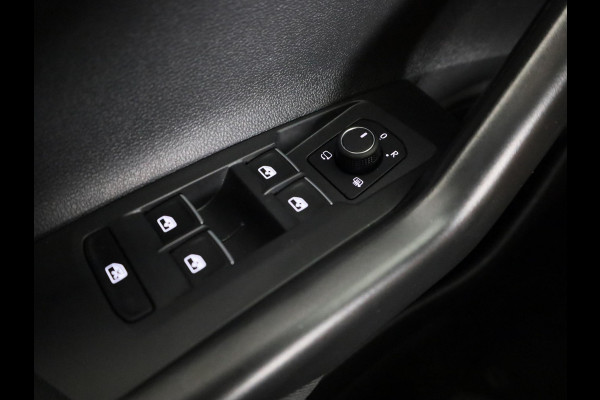 Volkswagen Polo 1.0 TSI R-Line 95 pk | Verlengde garantie | Navigatie via App | Parkeersensoren | Adaptieve cruise control | LED koplampen | R-Line |