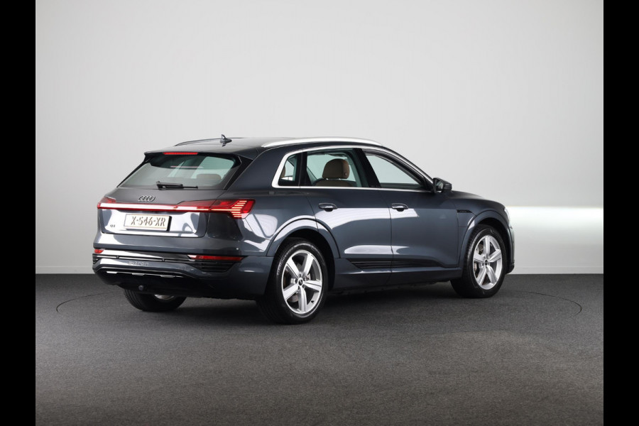 Audi Q8 e-tron 55 quattro Advanced Edition Plus 115 kWh 408pk | Panoramadak | Wegklapbare trekhaak | B&O Premium Sound | lederen bekleding | Head up Display