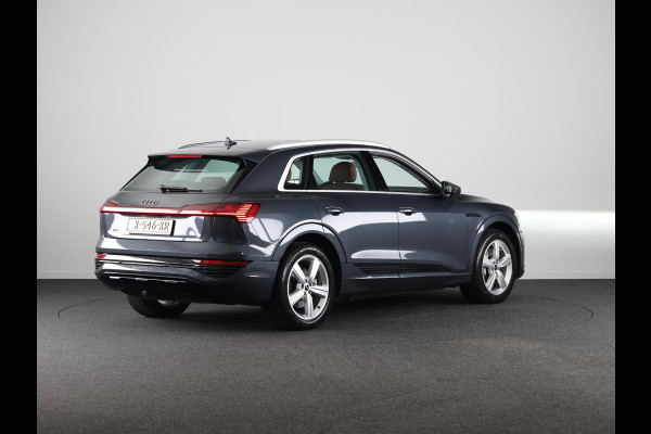 Audi Q8 e-tron 55 quattro Advanced Edition Plus 115 kWh 408pk | Panoramadak | Wegklapbare trekhaak | B&O Premium Sound | lederen bekleding | Head up Display