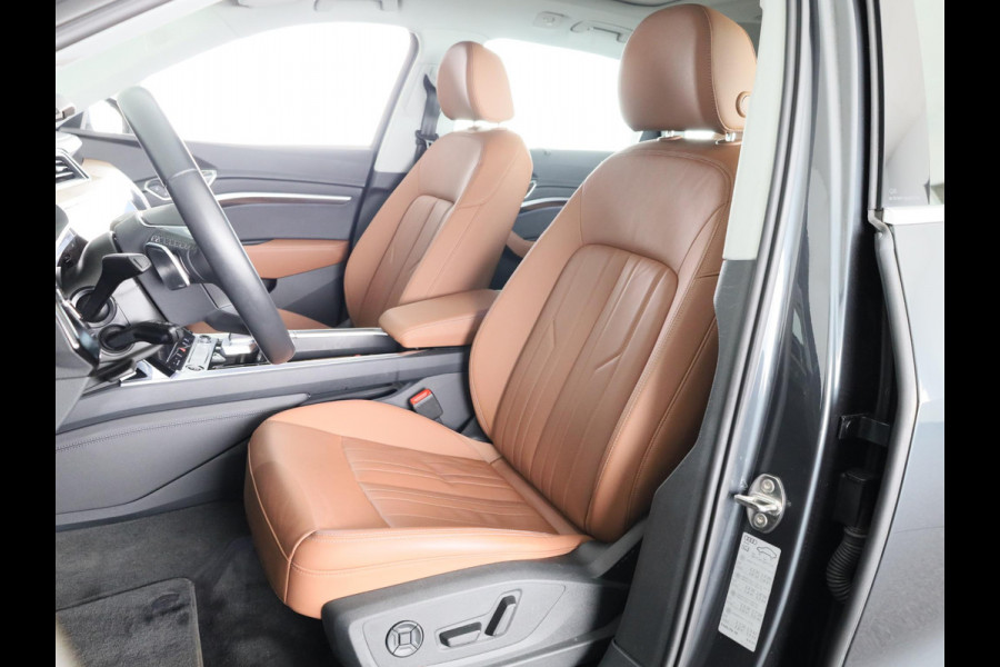 Audi Q8 e-tron 55 quattro Advanced Edition Plus 115 kWh 408pk | Panoramadak | Wegklapbare trekhaak | B&O Premium Sound | lederen bekleding | Head up Display