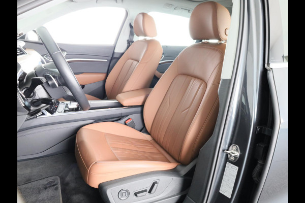Audi Q8 e-tron 55 quattro Advanced Edition Plus 115 kWh 408pk | Panoramadak | Wegklapbare trekhaak | B&O Premium Sound | lederen bekleding | Head up Display