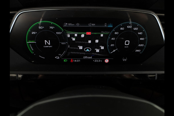 Audi Q8 e-tron 55 quattro Advanced Edition Plus 115 kWh 408pk | Panoramadak | Wegklapbare trekhaak | B&O Premium Sound | lederen bekleding | Head up Display