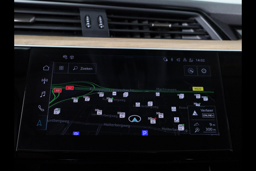 Audi Q8 e-tron 55 quattro Advanced Edition Plus 115 kWh 408pk | Panoramadak | Wegklapbare trekhaak | B&O Premium Sound | lederen bekleding | Head up Display