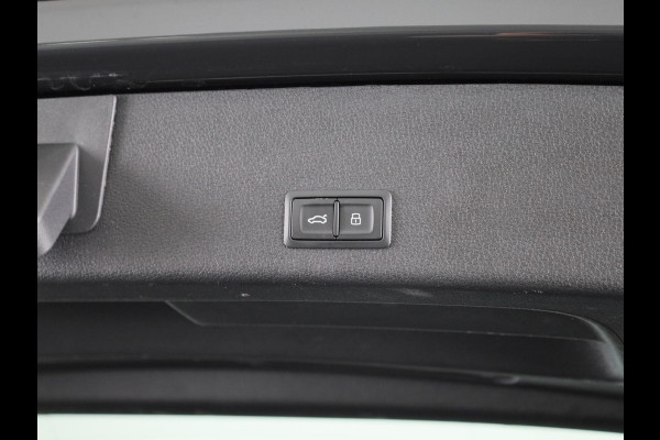 Audi Q8 e-tron 55 quattro Advanced Edition Plus 115 kWh 408pk | Panoramadak | Wegklapbare trekhaak | B&O Premium Sound | lederen bekleding | Head up Display