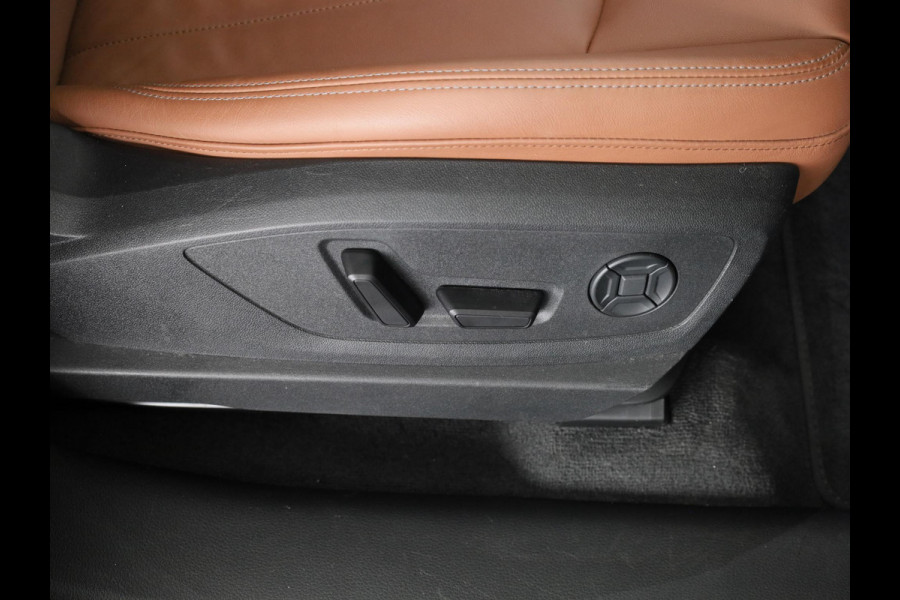 Audi Q8 e-tron 55 quattro Advanced Edition Plus 115 kWh 408pk | Panoramadak | Wegklapbare trekhaak | B&O Premium Sound | lederen bekleding | Head up Display