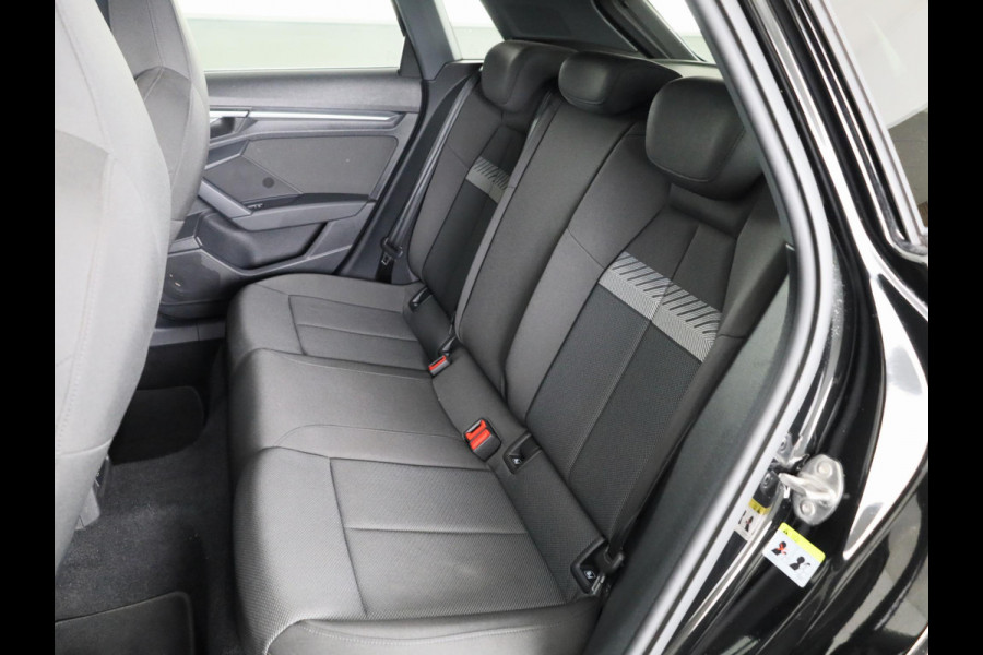 Audi A3 Sportback 30 TFSI Advanced edition 110 pk S-tronic | Navigatie | Parkeersensoren (Park assist) | Autom. airco | LED koplampen |