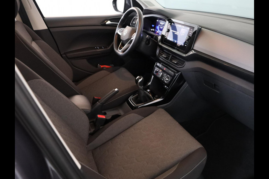 Volkswagen T-Cross 1.0 TSI Life Edition 95 pk | Verlengde garantie | Navigatie via App | Parkeersensoren | Achteruitrijcamera | Adaptieve cruise control | Stoelverwarming |