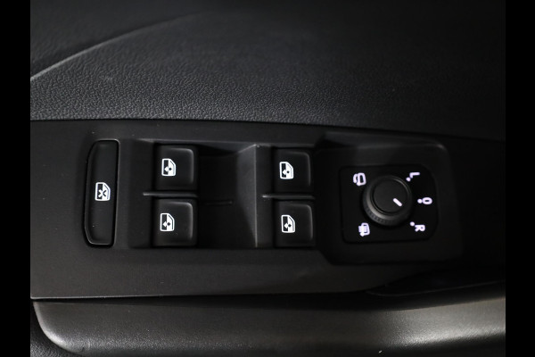 Volkswagen T-Cross 1.0 TSI Life Edition 95 pk | Verlengde garantie | Navigatie via App | Parkeersensoren | Achteruitrijcamera | Adaptieve cruise control | Stoelverwarming |