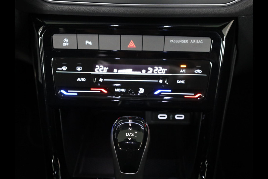 Volkswagen T-Cross 1.0 TSI R-Line 116 pk Automaat (DSG) | Verlengde garantie | Navigatie via App | Parkeersensoren | Adaptieve cruise control | LED koplampen |