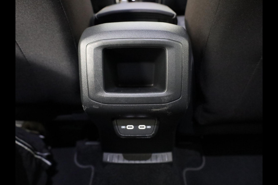 Volkswagen T-Cross 1.0 TSI R-Line 116 pk Automaat (DSG) | Verlengde garantie | Navigatie via App | Parkeersensoren | Adaptieve cruise control | LED koplampen |