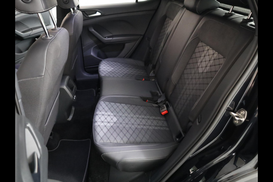 Volkswagen T-Cross 1.0 TSI R-Line 116 pk Automaat (DSG) | Verlengde garantie | Navigatie via App | Parkeersensoren | Adaptieve cruise control | LED koplampen |