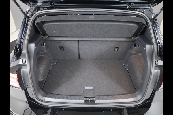 Volkswagen T-Cross 1.0 TSI R-Line 116 pk Automaat (DSG) | Verlengde garantie | Navigatie via App | Parkeersensoren | Adaptieve cruise control | LED koplampen |