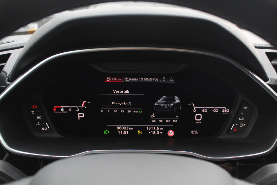 Audi Q3 35 TFSI S edition / Trekhaak / Camera / Leder&Alcantara / 18'' / Navigatie / Dodehoek / Stoelverwarming / Sportonderstel / Virtual Cockpit / Cruise Control