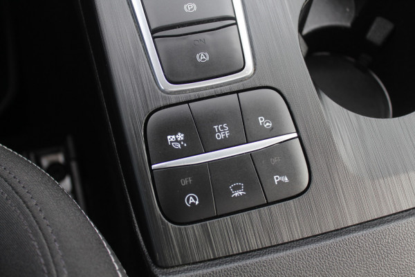 Ford FOCUS Wagon 1.0 EcoBoost Titanium Business / Trekhaak / Camera / B&O / 19'' / Keyless / Navigatie / Stuurverwarming / DAB / Stoelverwarming / Cruise Contro