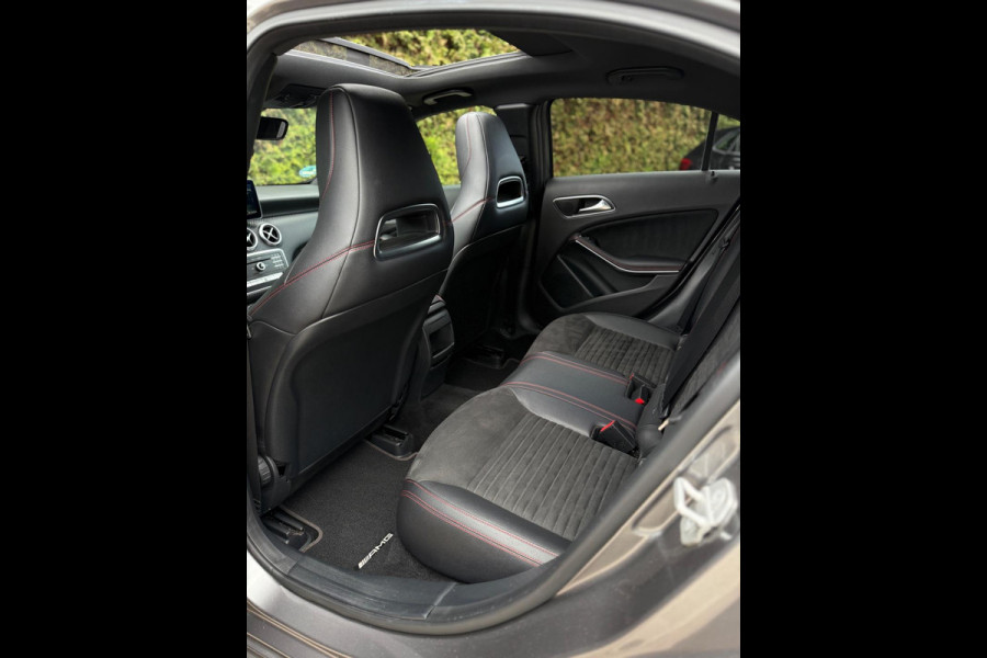 Mercedes-Benz A-Klasse A180 AMG Pakket Panorama