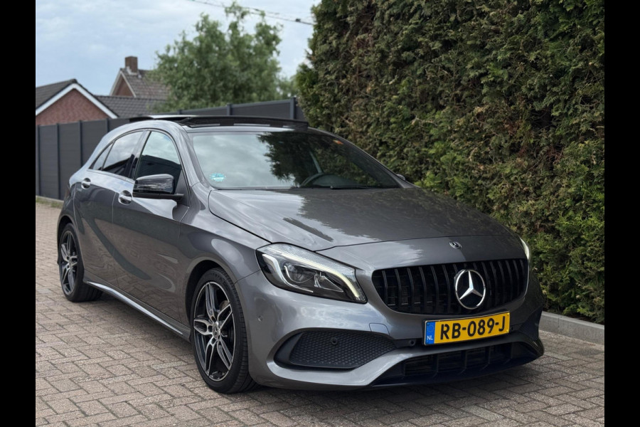 Mercedes-Benz A-Klasse A180 AMG Pakket Panorama