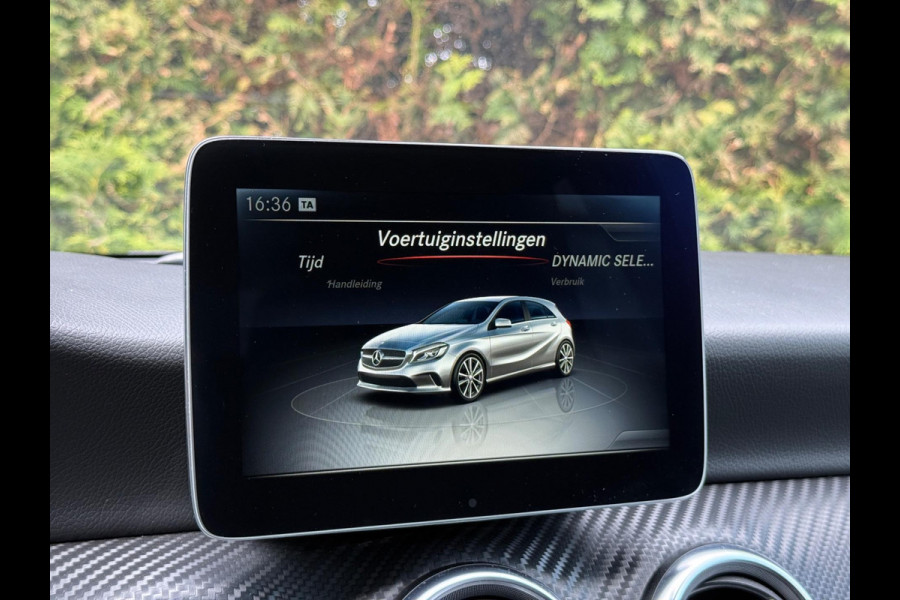 Mercedes-Benz A-Klasse A180 AMG Pakket Panorama