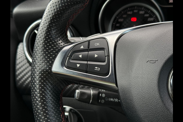Mercedes-Benz A-Klasse A180 AMG Pakket Panorama
