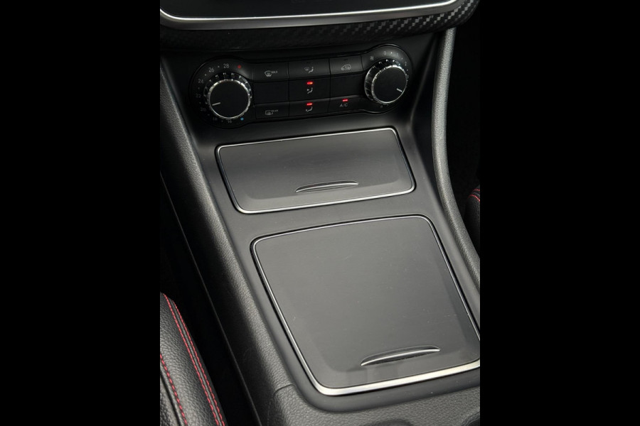 Mercedes-Benz A-Klasse A180 AMG Pakket Panorama