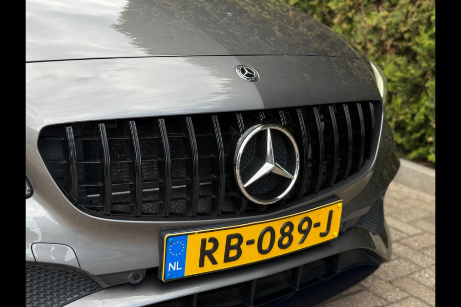 Mercedes-Benz A-Klasse A180 AMG Pakket Panorama