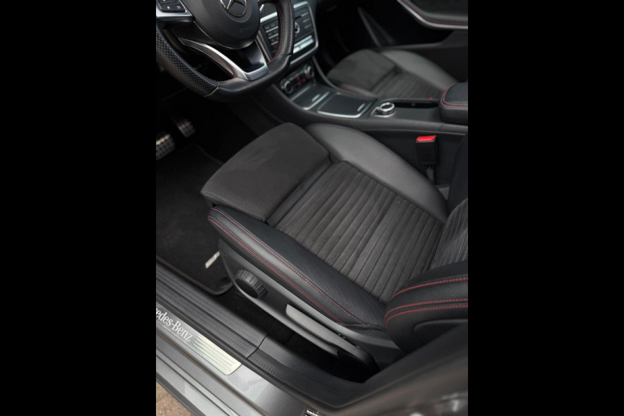 Mercedes-Benz A-Klasse A180 AMG Pakket Panorama