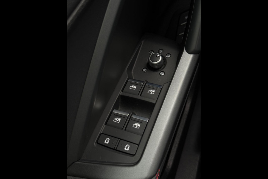 Audi Q3 Sportback 45 TFSI e 3x S-Line Leder Camera