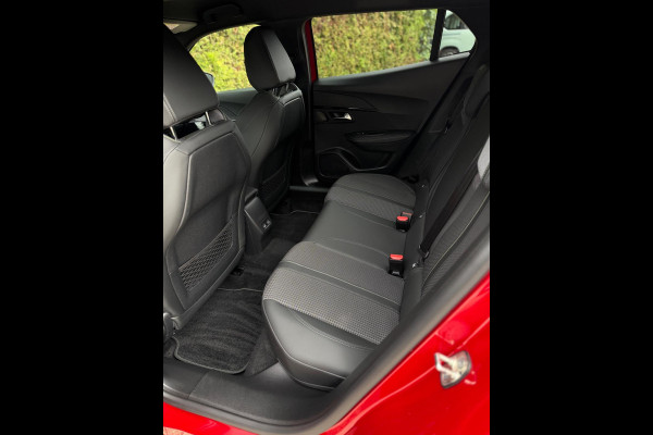 Peugeot 2008 1.2 PureTech GT-line CarPlay Sfeerverlichting