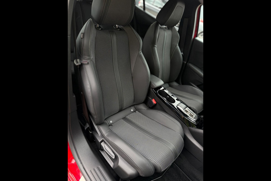 Peugeot 2008 1.2 PureTech GT-line CarPlay Sfeerverlichting