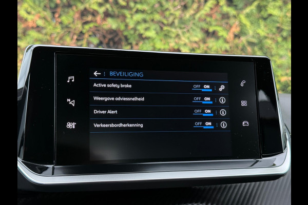 Peugeot 2008 1.2 PureTech GT-line CarPlay Sfeerverlichting